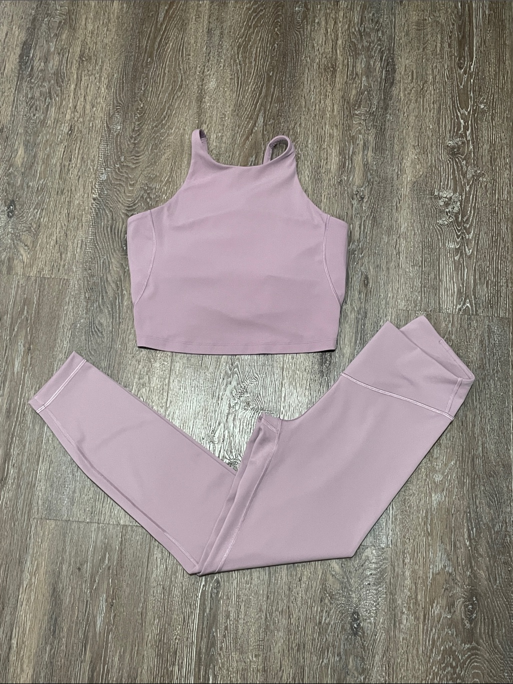 Like New Lululemon Matching Lavender Lux Set. Size Top 8/Bottom 6